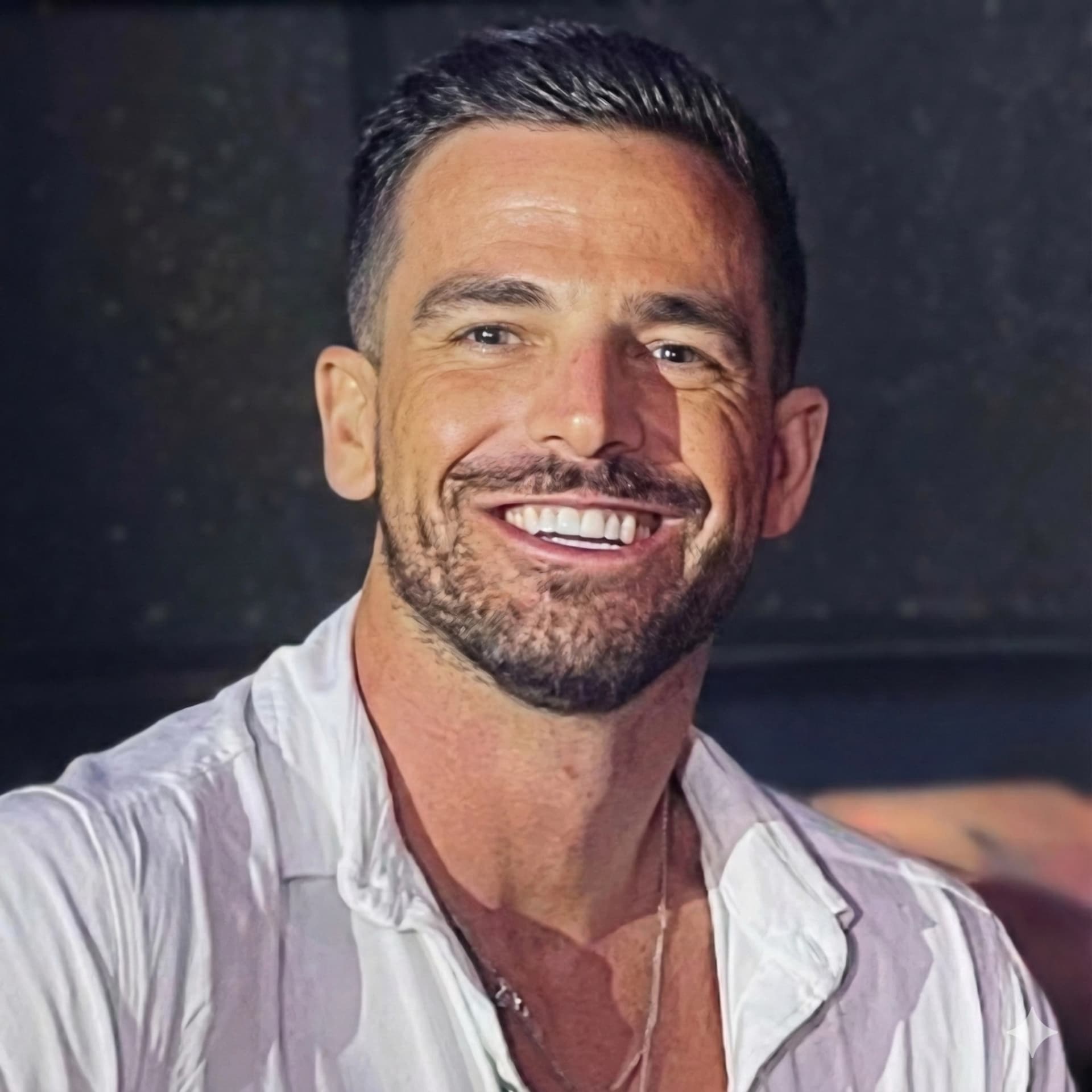 Justin Hannan headshot